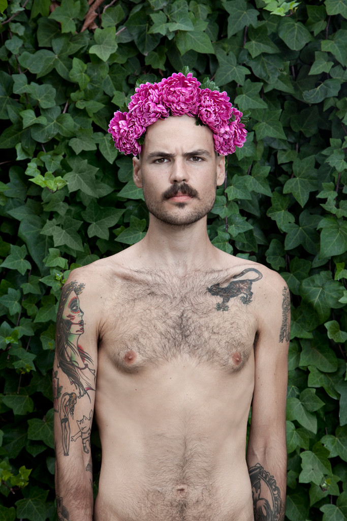 Hombres coronados_02
